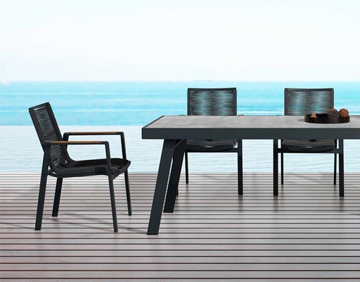 [MCH.SIL.0257] SILLA DE EXTERIOR NOFI 3.0 CON REPOSABRAZOS COLOR NEGRO